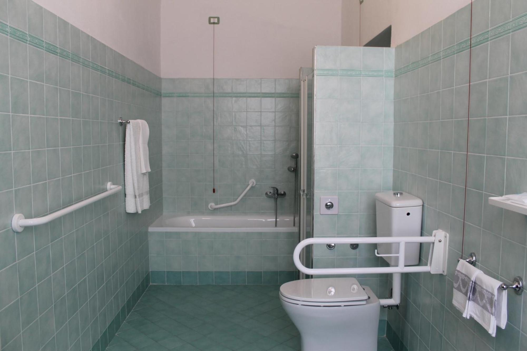 Hotel Croce Di Savoia Vallombrosa Pokoj fotografie